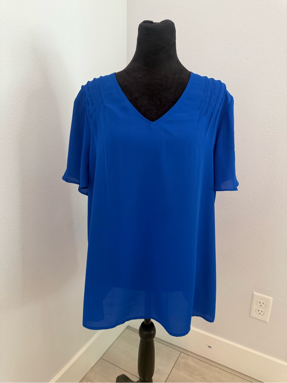 Pleione Royal Blue V-Neck Flutter Sleeve #aA38